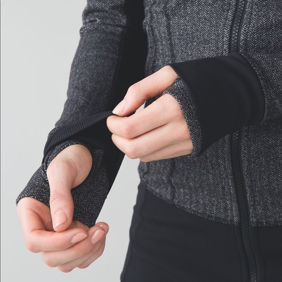 lululemon Daily Practice Jacket - Picture 6 of 13